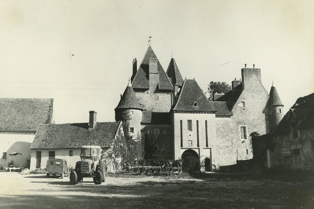 Château : Ensemble sud, vue générale