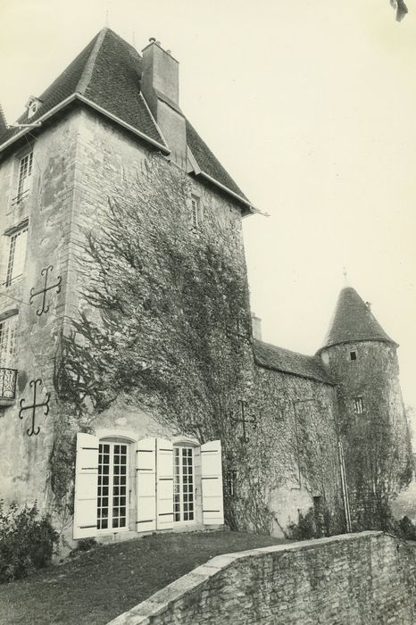 Château : Façade ouest, vue générale