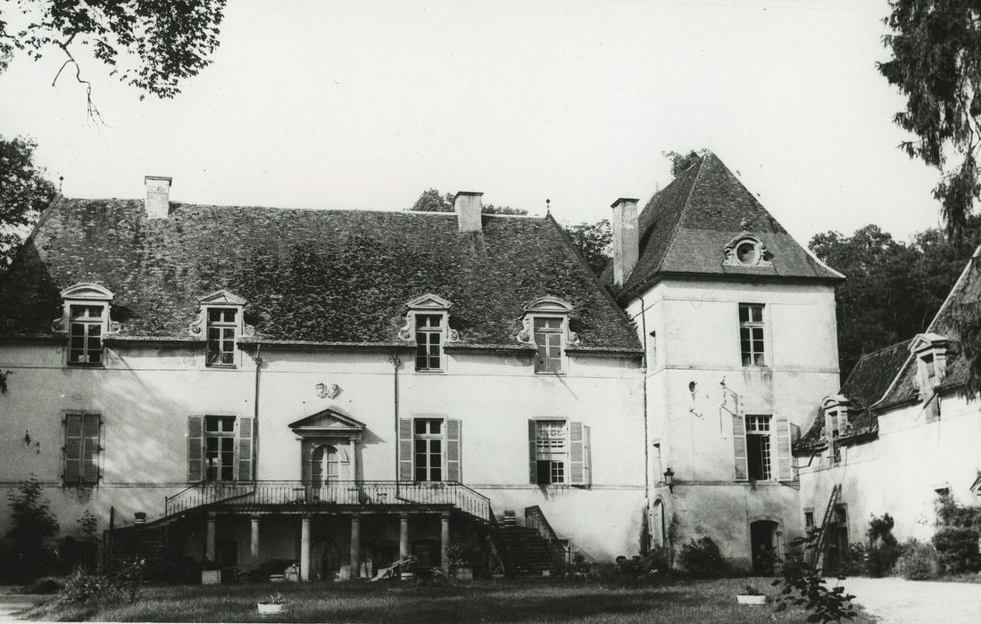 Château : Façade sud, vue générale