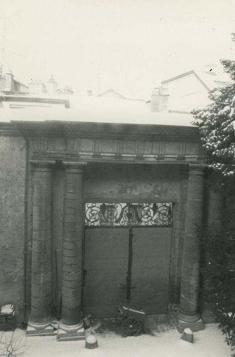 Couvent des Carmes, puis de la Visitation (ancien) : Portail d’accès, revers, vue générale