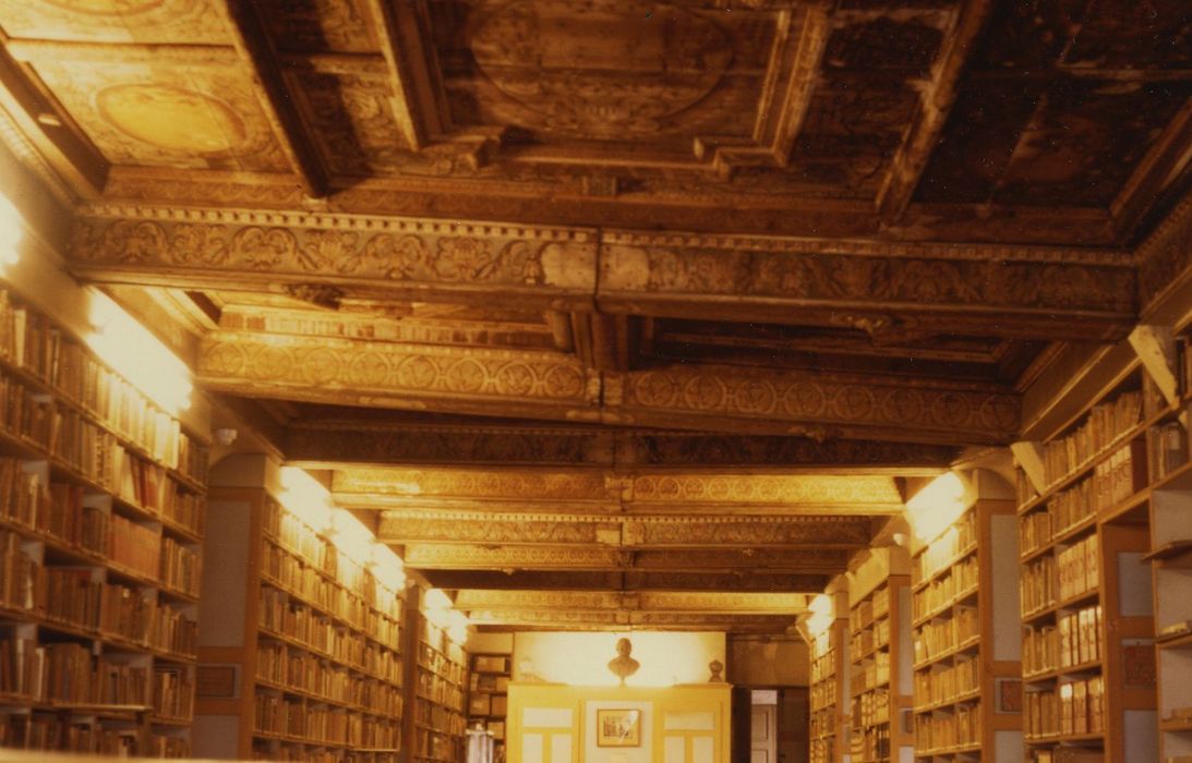 Collège des jésuites des Godrans (ancien) : Salle des devises, vue partielle