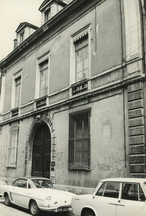 Hôtel Berbisey : Façade sur rue, vue générale