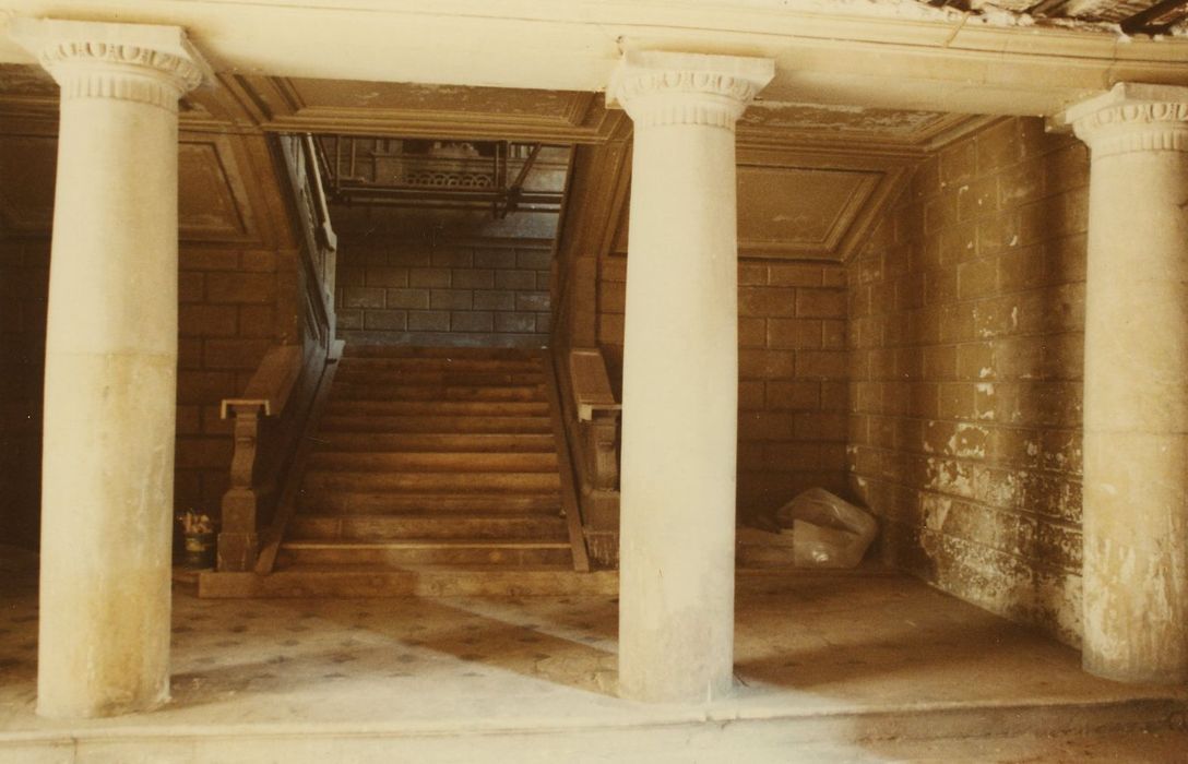 Hôtel Chartraire de Montigny : Escalier d’honneur, vue partielle