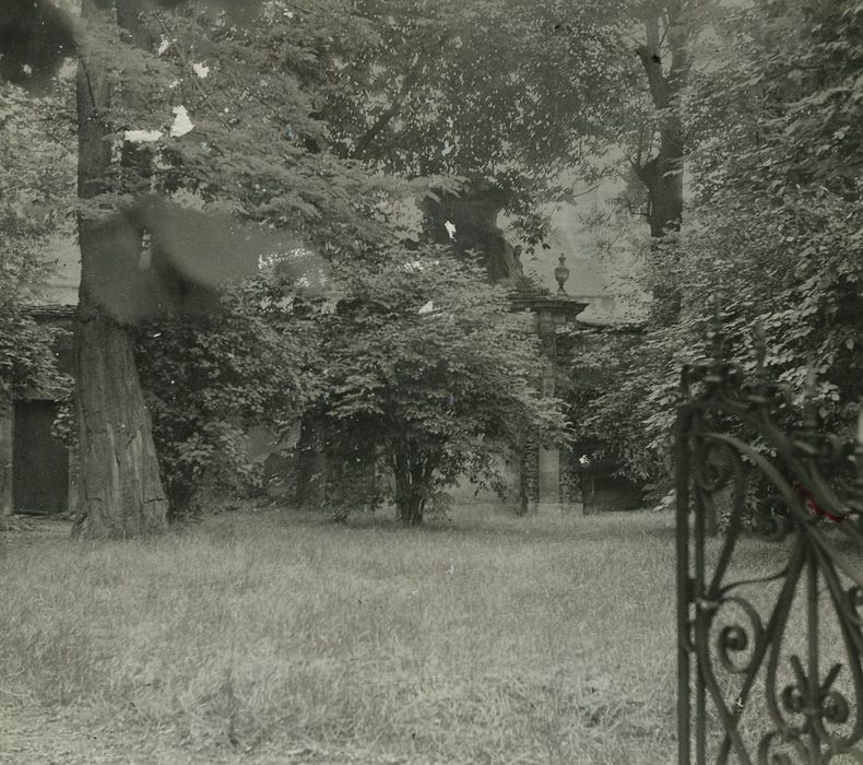 Hôtel de la Mare : Jardin, vue partielle