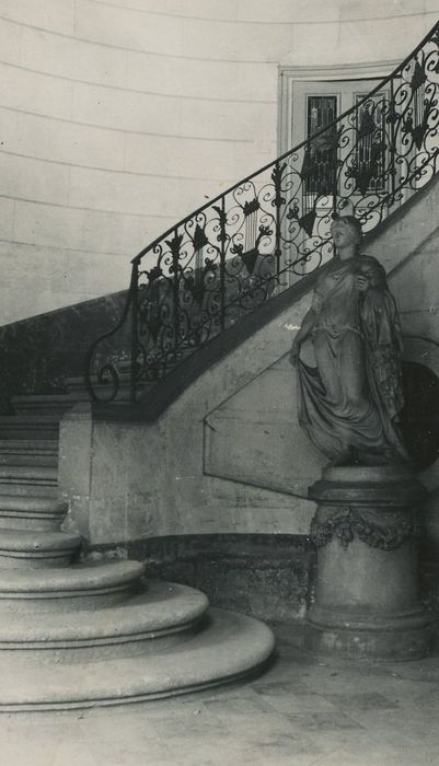 Hôtel de Sassenay : Escalier d’honneur, vue partielle