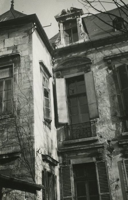 Hôtel du Président Bouhier : Façade sur jardin, vue partielle