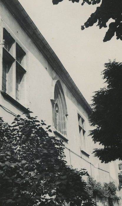 Hôtel Nicolas Rolin : Façade sur jardin, vue partielle