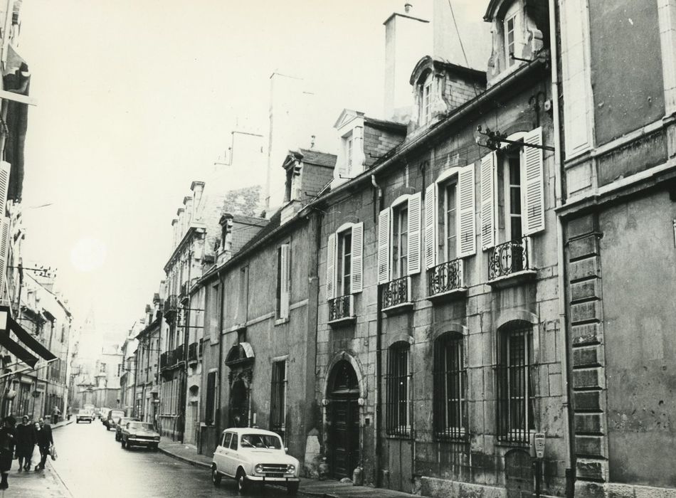 Hôtel Petit de Ruffey : Façade sur rue, vue générale