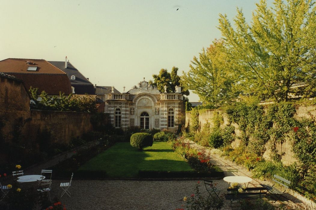 Hôtel Rigoley de Chevigny : Jardin, vue générale