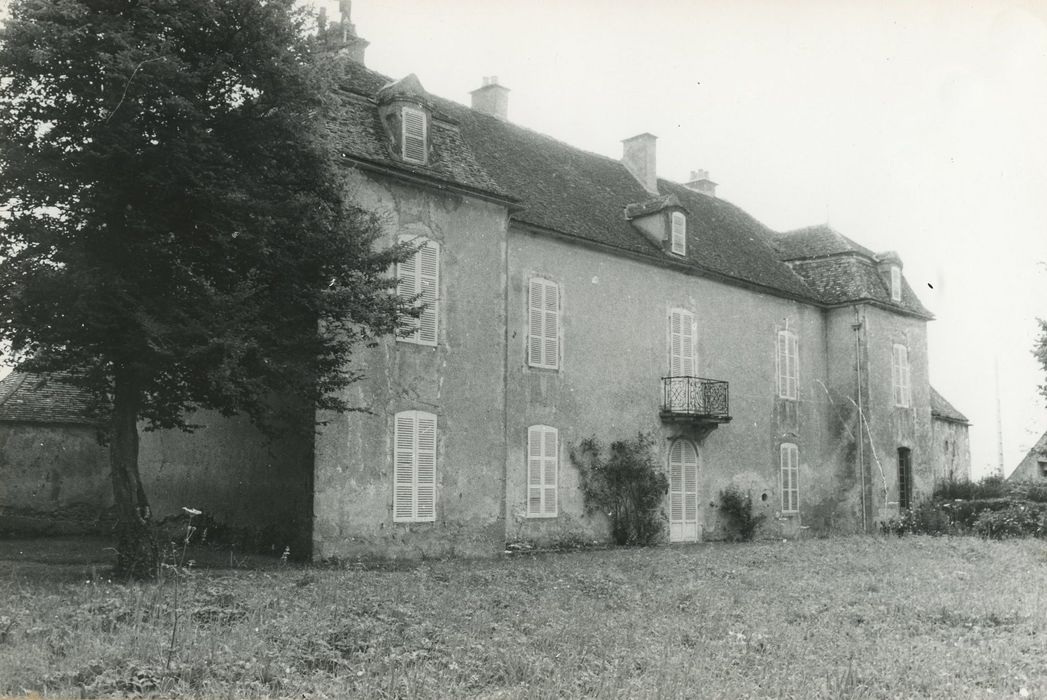 Château de Villars : Façade nord, vue générale