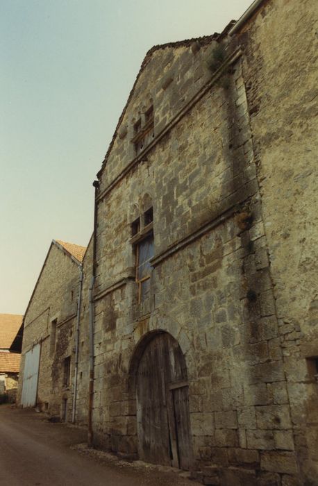 Maison dite des Ecuyers : Façade sur rue, vue générale