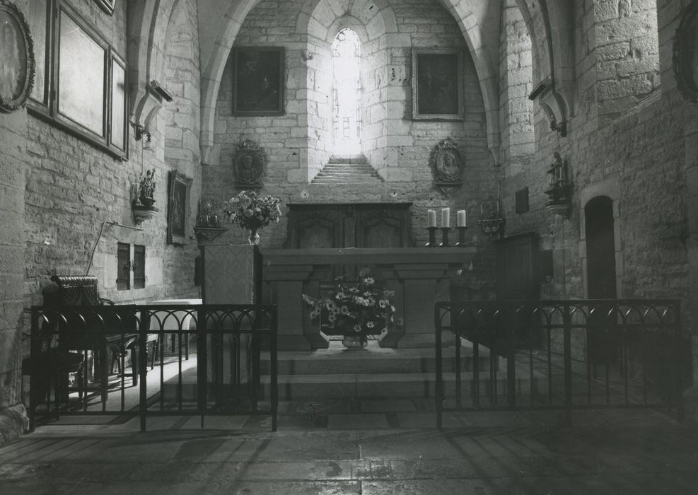 Eglise Saint-Jean-Baptiste : Choeur, vue générale