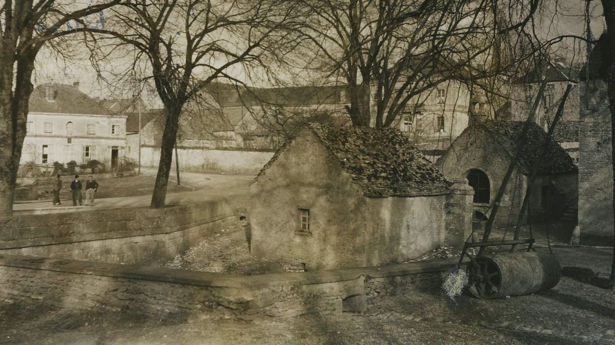 Chapelle, lavoir et abreuvoir formant un ensemble, vue générale