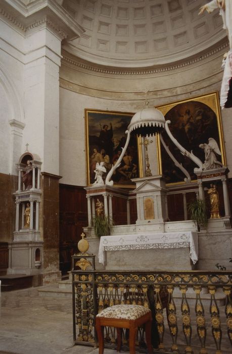 Eglise de l'Assomption : Choeur, vue générale