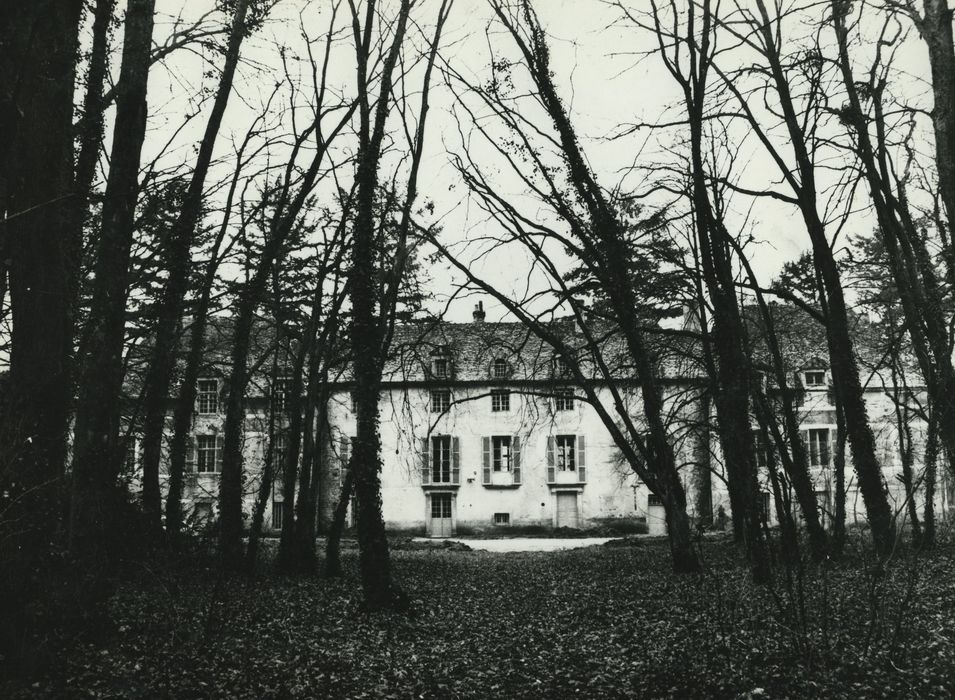 Château d'Orain : Façade nord, vue partielle