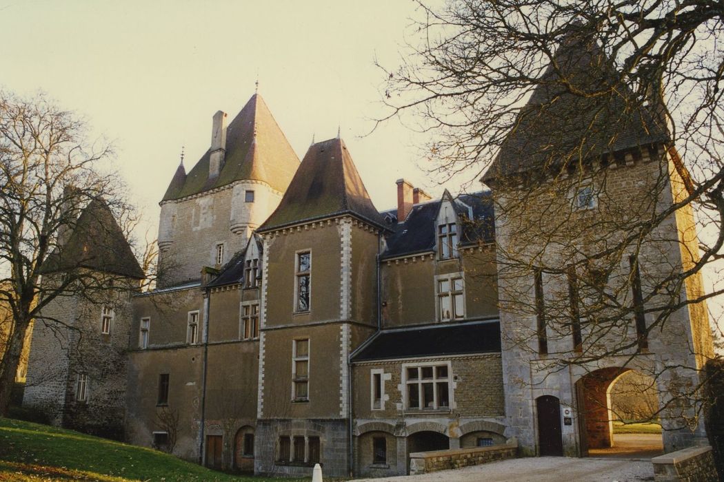 Château de Coraboeuf : Ensemble nord, vue générale