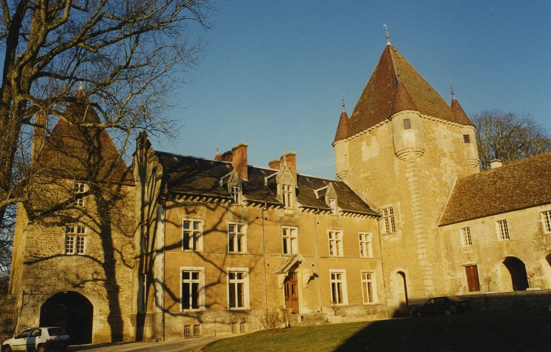 Château de Coraboeuf : Corps de logis, façade sud, vue générale