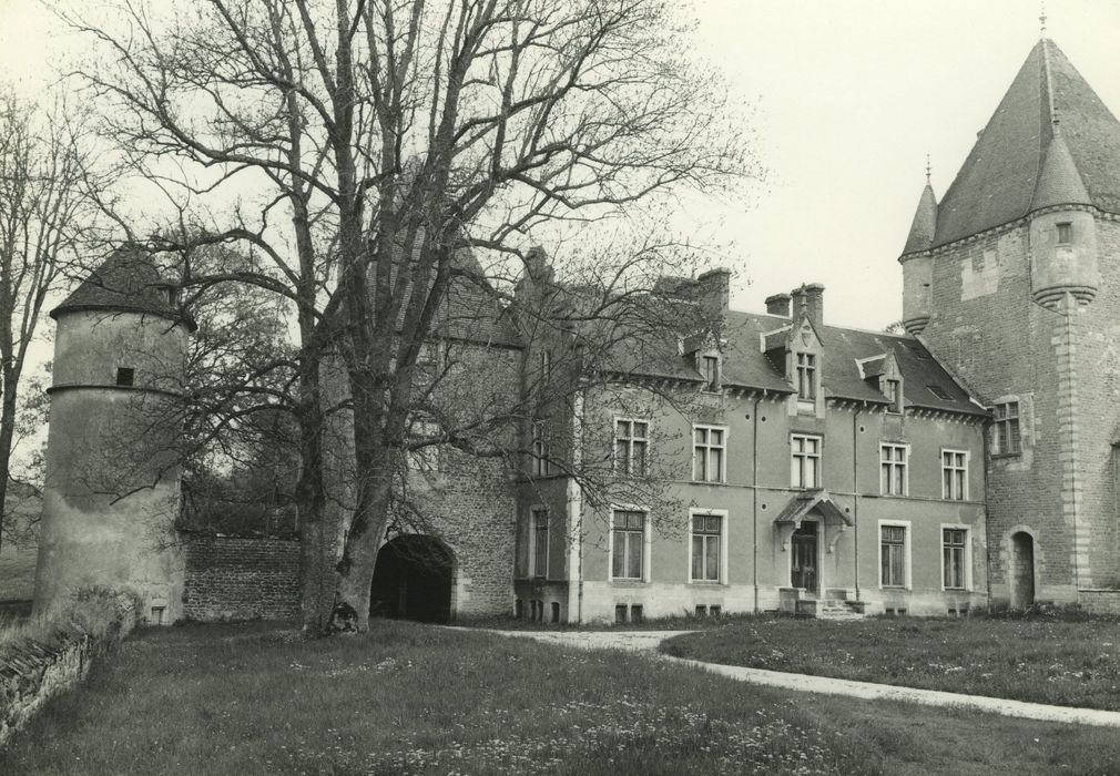 Château de Coraboeuf : Corps de logis, façade sud, vue générale