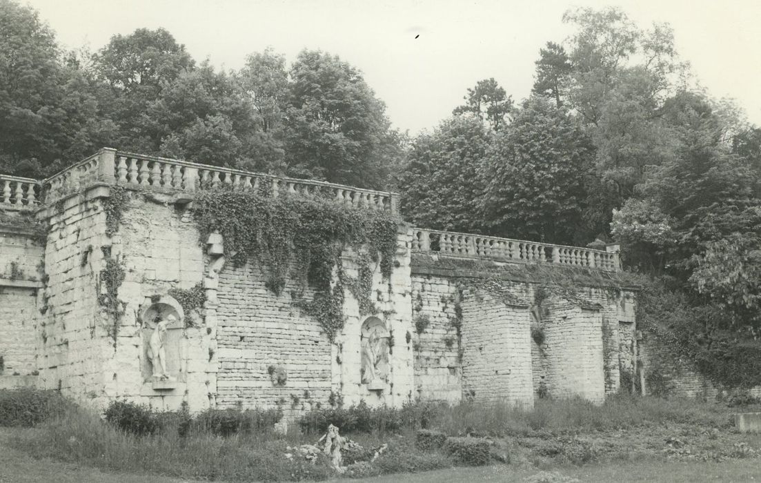 Château : Nymphé, vue partielle