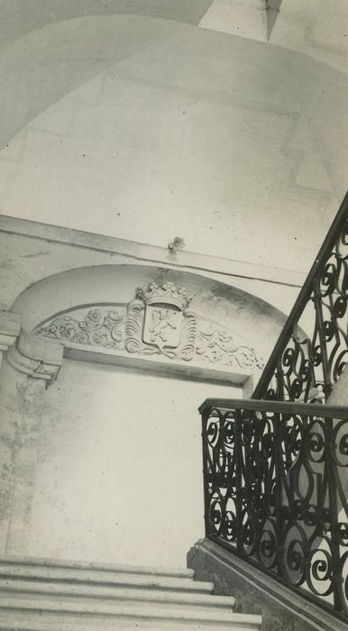 Château : Escalier d’honneur, vue partielle