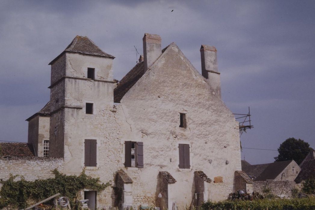 Château de la Velle : Façade est, vue générale