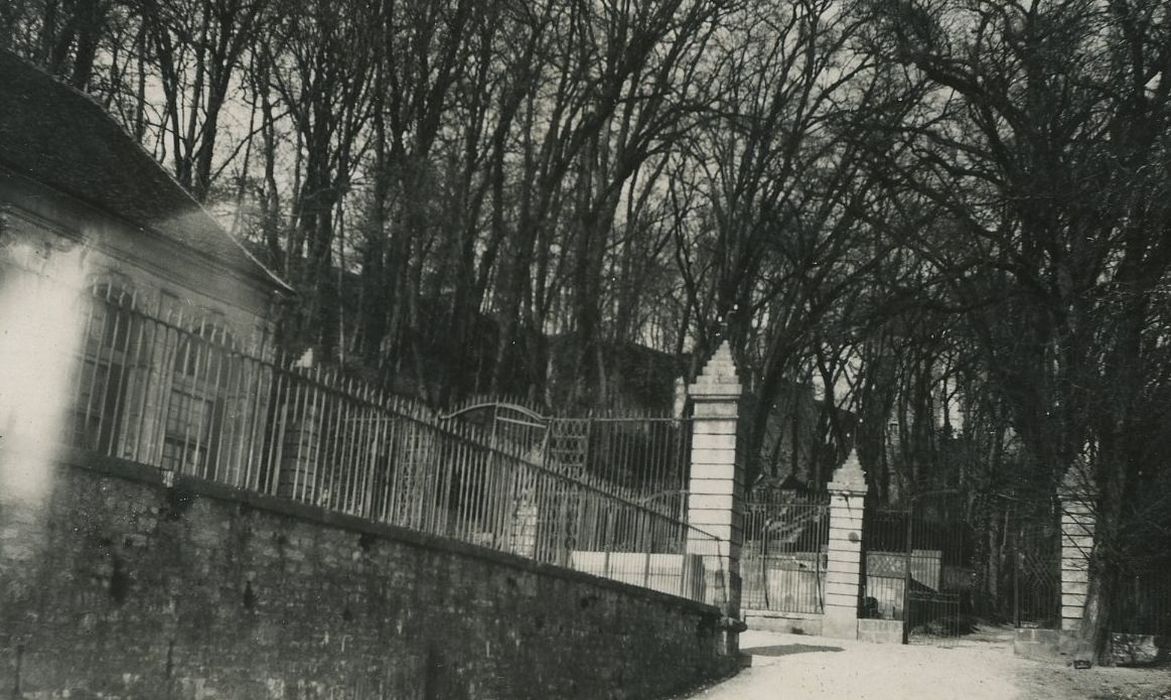 Château de Buffon : Ancienne orangerie, vue partielle