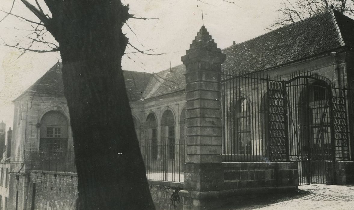 Château de Buffon : Ancienne orangerie, vue partielle