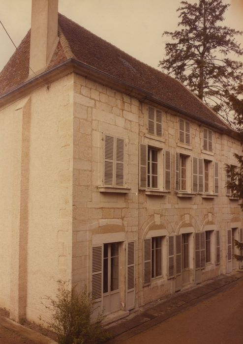 Maison de l'Arquebuse : Façades sud et est, vue générale