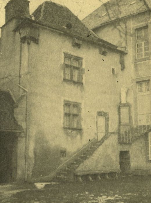 Ancien château de Mercoeur : Façade antérieure, vue générale