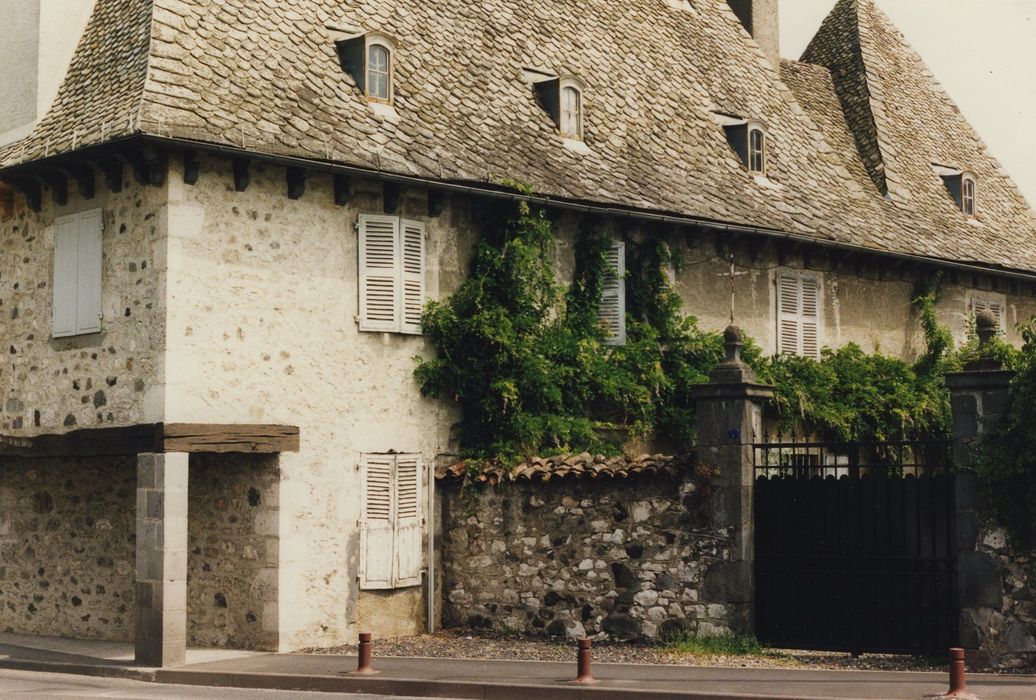 Immeuble : Façade sud, vue partielle