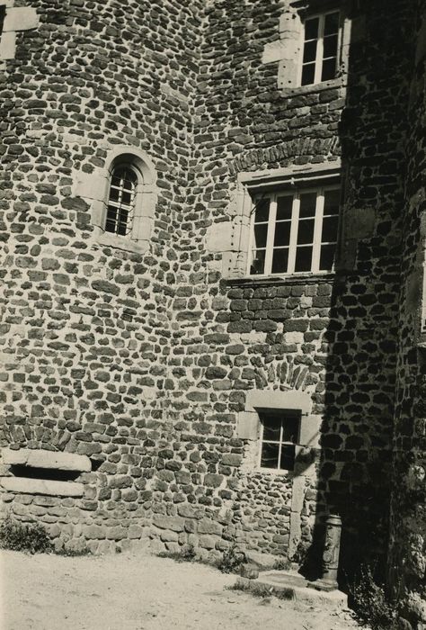 Ancien château abbatial : Façade sud, vue partielle