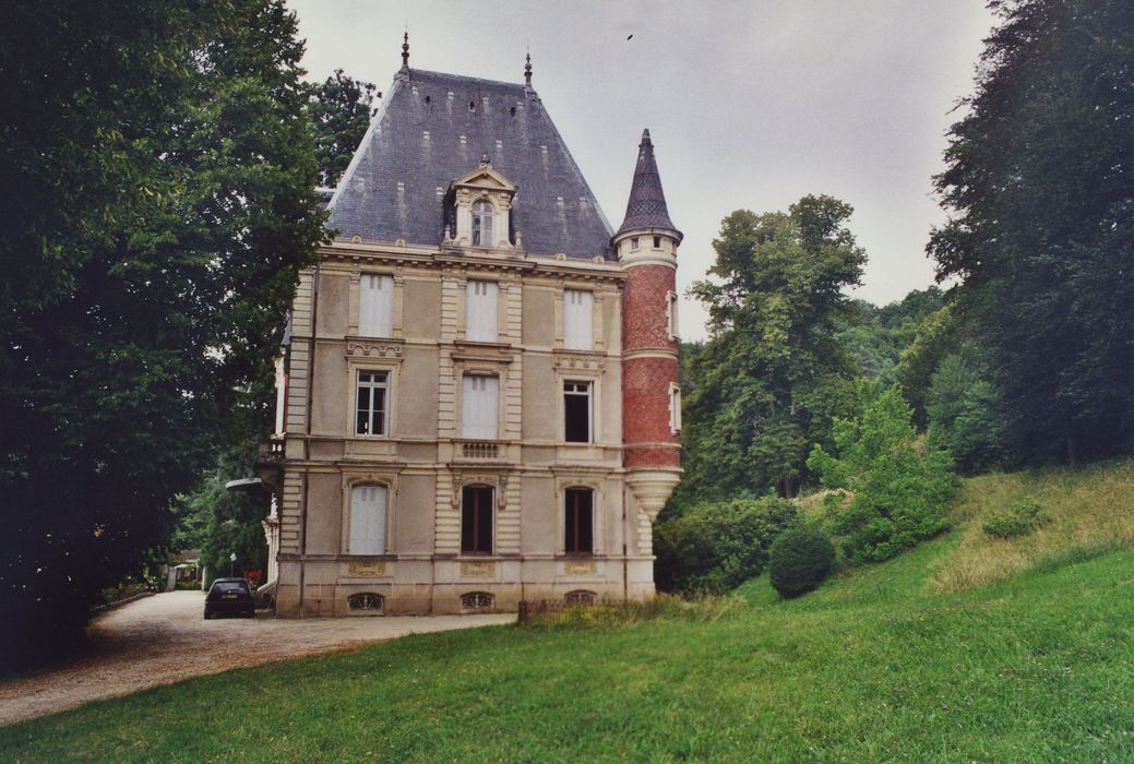 Château de Martinas : Façade ouest, vuegénérale