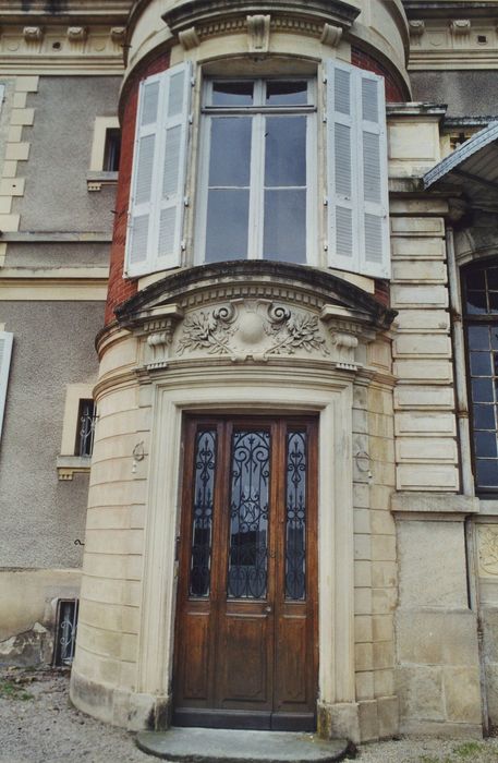 Château de Martinas : Façade nord, porte d’accès, vue générale