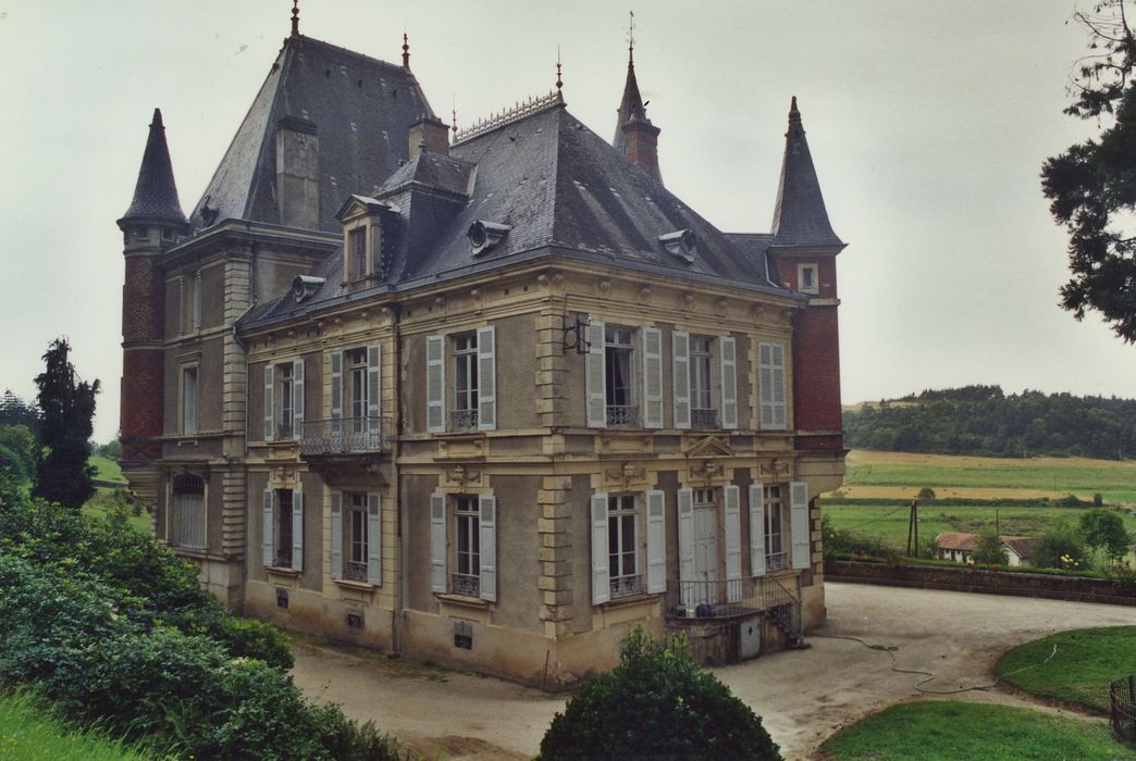 Château de Martinas : Façades sud et est, vue générale