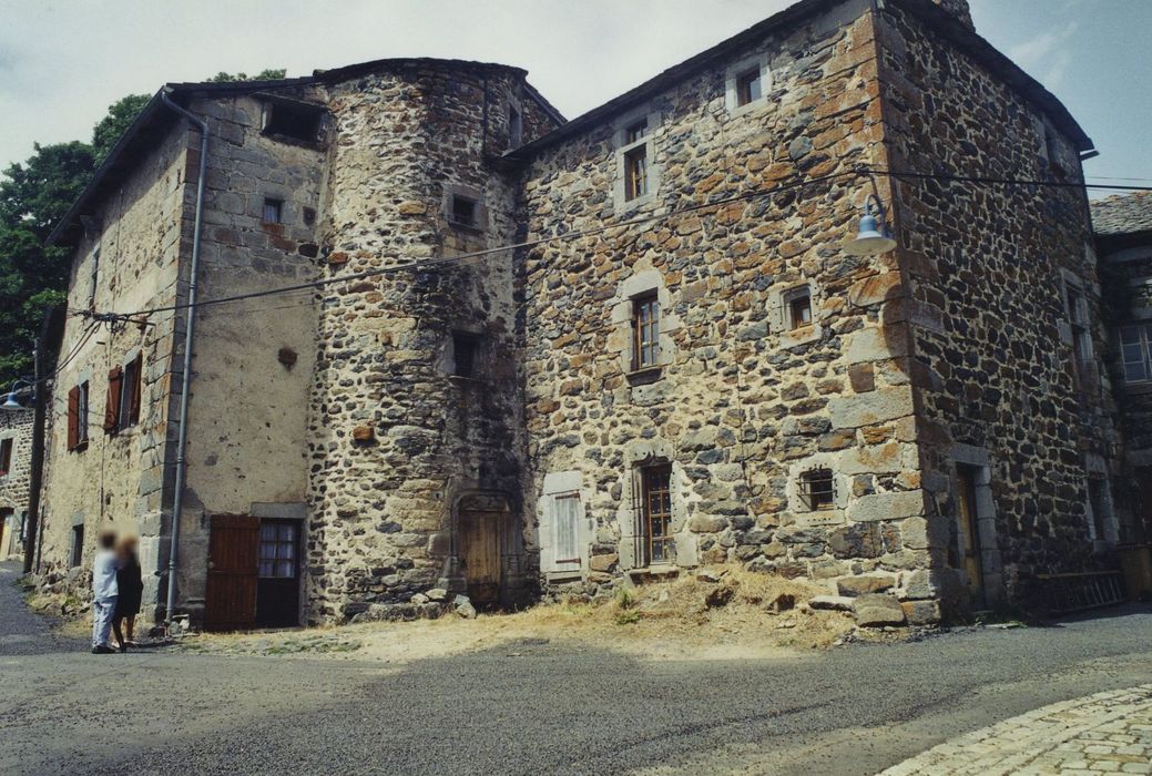 Maison Mate : Ensemble sud-est, vue générale