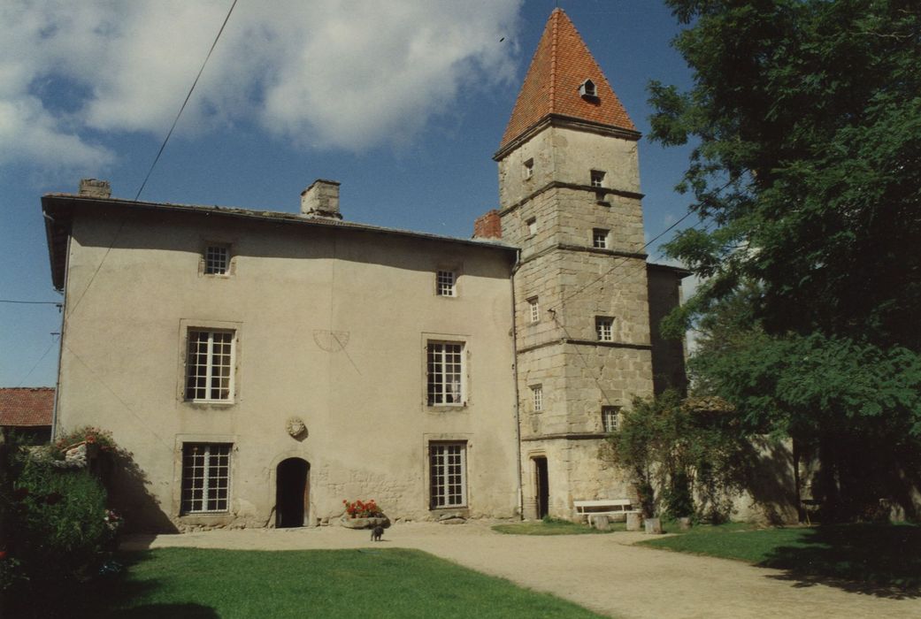 Château de Folgoux : Corps de logis, façade sud, vue générale