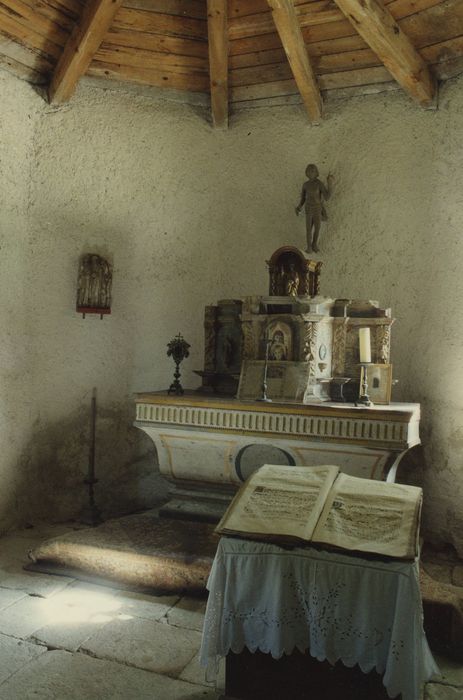 Château de Folgoux : Chapelle, vue partielle