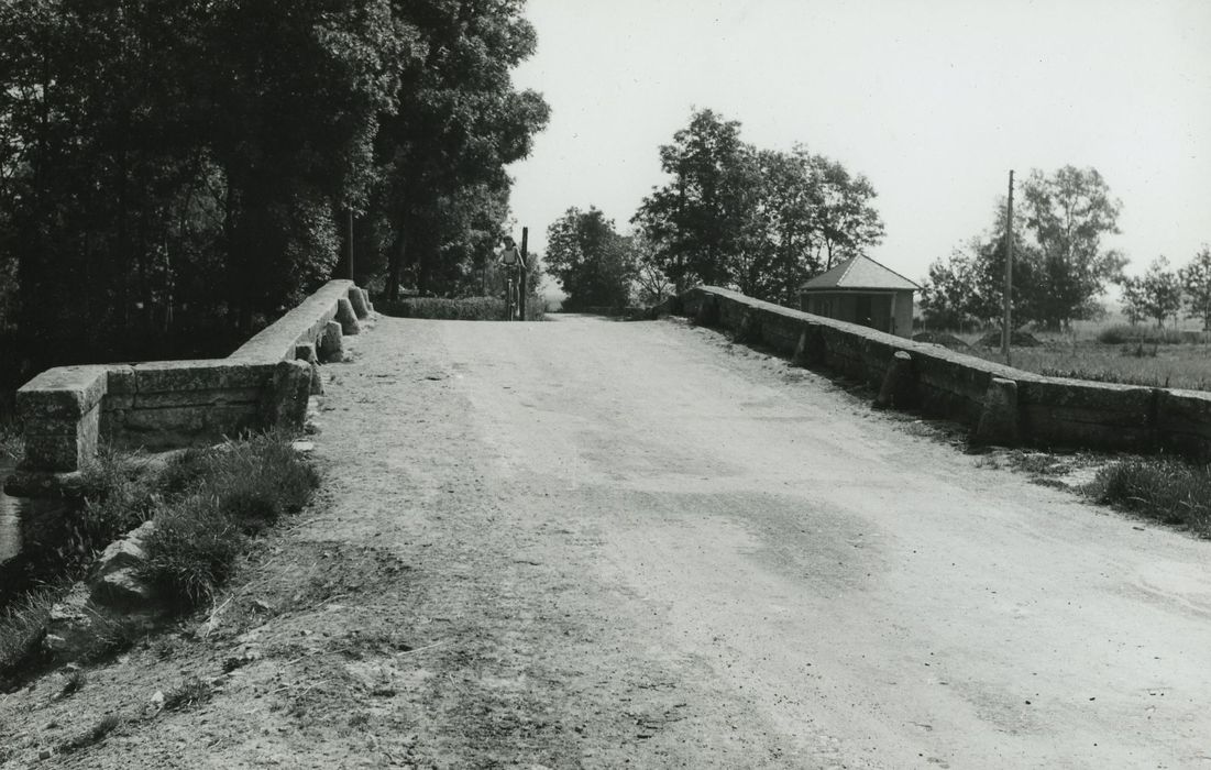 Grand Pont , chaussée, vue générale