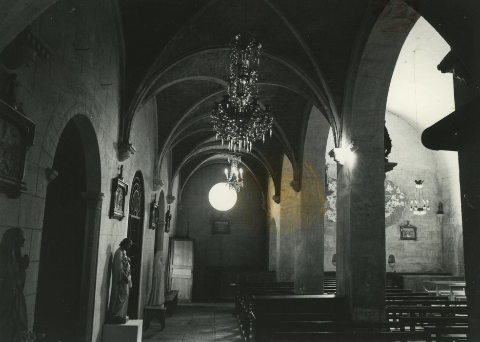 Eglise paroissiale : Bas-côté sud, vue générale