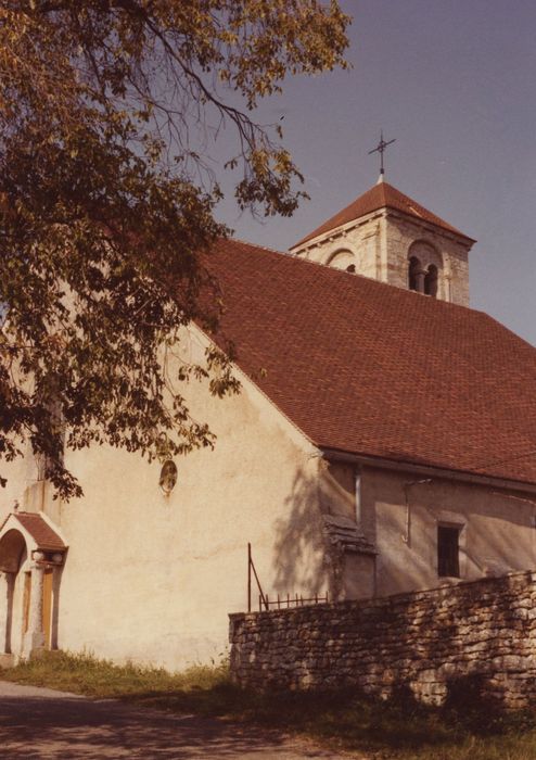 Eglise paroissiale : Façade occidentale, vue partielle