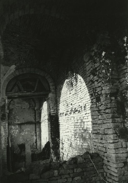 Prieuré de Glanot (ancien) : Bas-côté nord, vue partielle