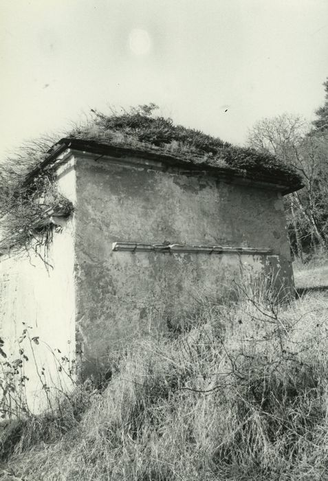 Prieuré de Glanot (ancien) : Pigeonnier, façade est, vue générale