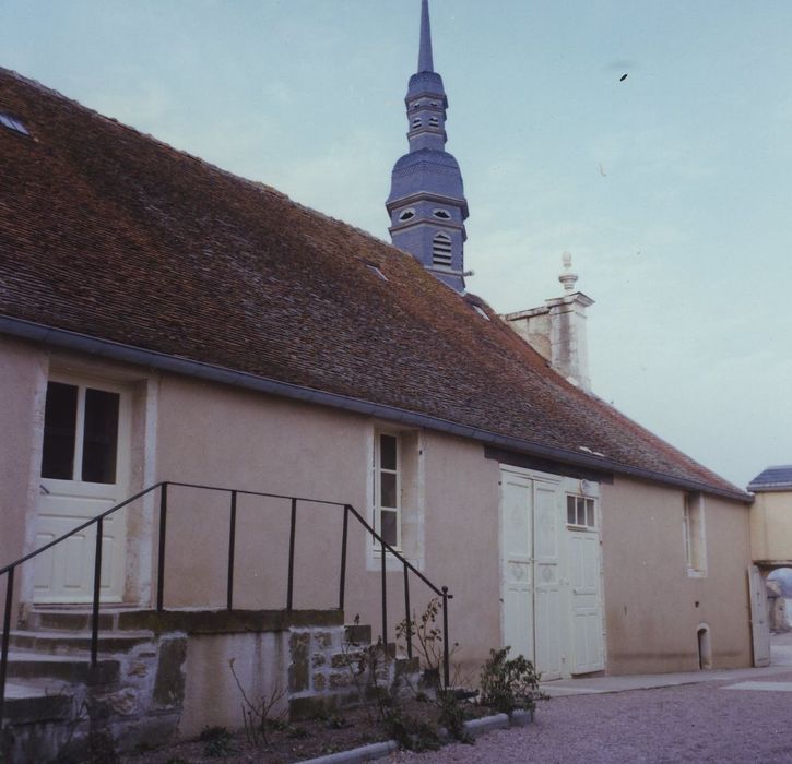 Hôpital Saint-Sauveur : Chapelle, façade latérale sud, vue partielle