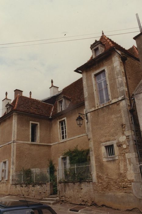 Hôtel Coeurderoy : Façade sur rue, vue générale