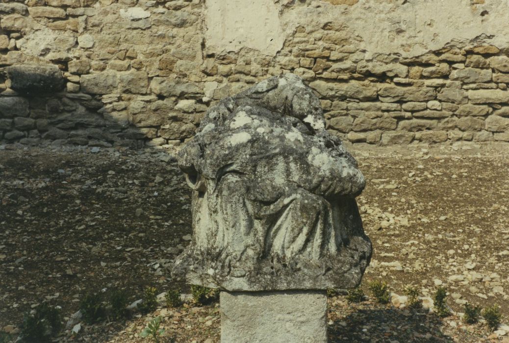 groupe sculpté : Vierge de pitié