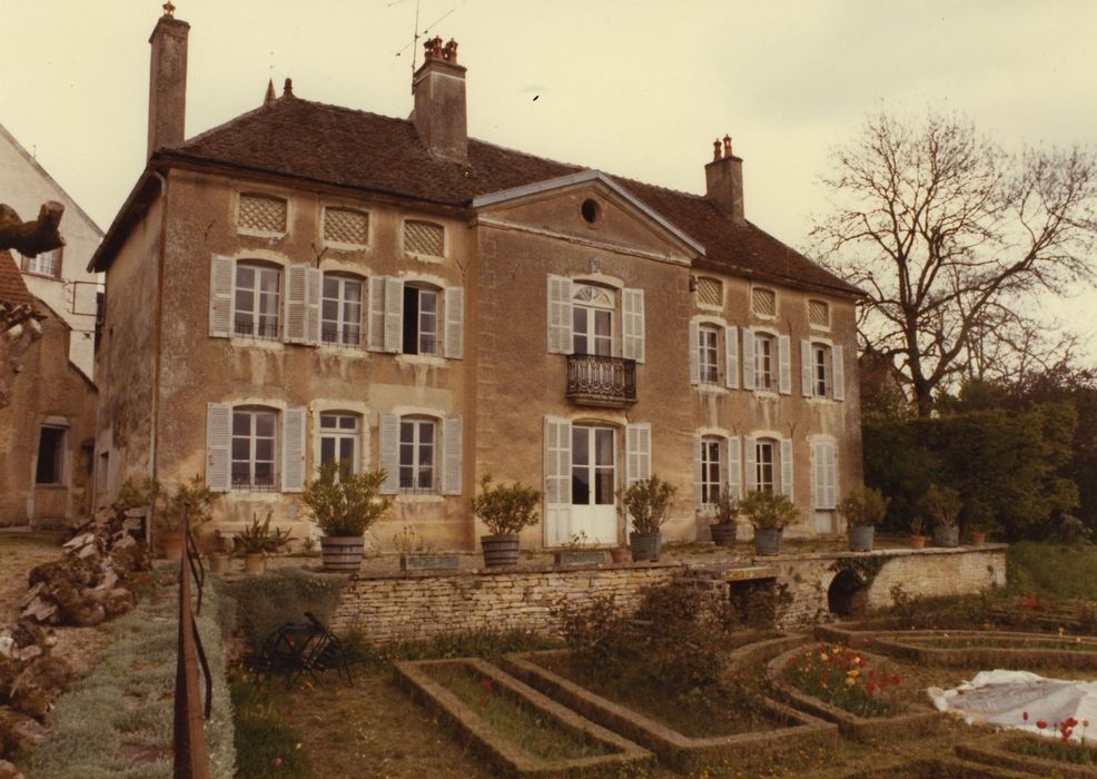 Maison de Jacques Copeau : Façade sud, vue générale