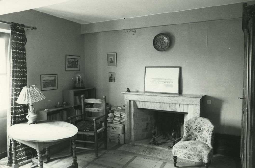 Maison de Jacques Copeau : 1er étage, chambre, vue partielle