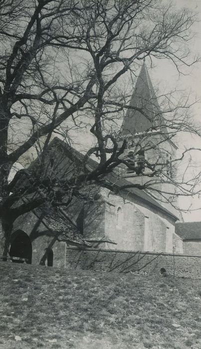 Eglise paroissiale : Ensemble sud-ouest, vue partielle