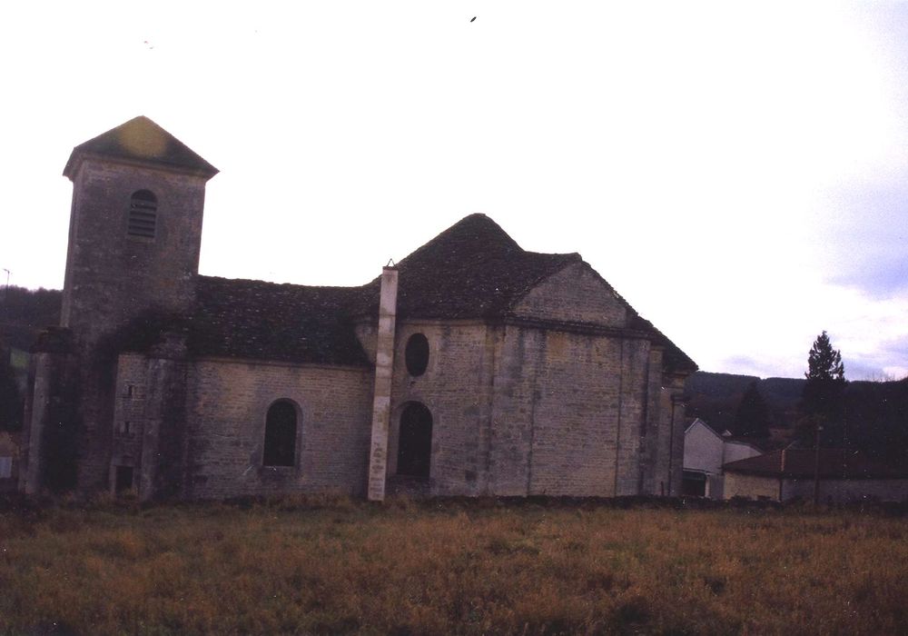 Eglise Saint-Barthélémy : Façade latérale nord, vue générale