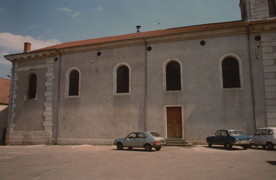 Eglise Saint-Maurice : Façade latérale nord, vue générale